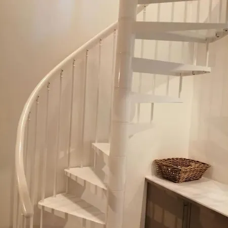 Duplex Situe Dans Le Centre De St Valery En Caux *